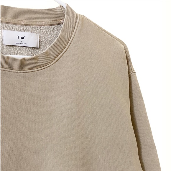 Aritzia TNA Cozy Fleece Boyfriend Crewneck Sweatshirt - Picture 4 of 7